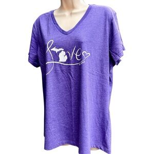 Love MICHIGAN shirt XL